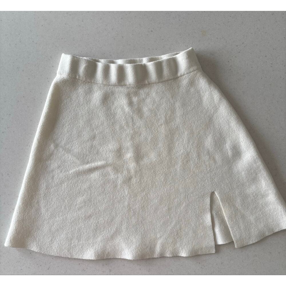 Altar’d State Ivory Sweater Knit Mini Skirt Women’s XS Soft Pull On Preppy - Picture 2 of 9